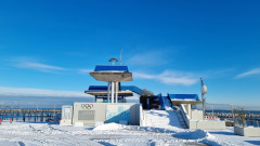 Hafenmeisterei des  Olympiazentrums Schilksee im Winter