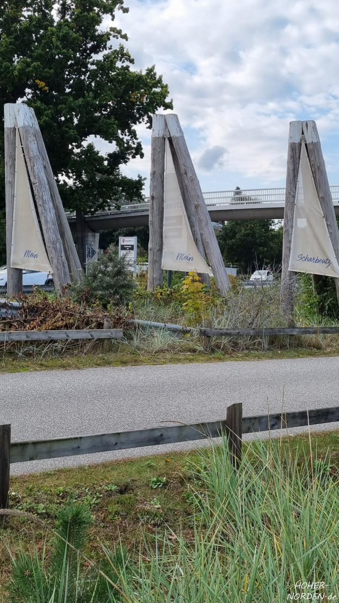 Geh- und Radwegbrücke "Weiße Brücke" in Scharbeutz Geh- und Radwegbrücke "Weiße Brücke" in Scharbeutz