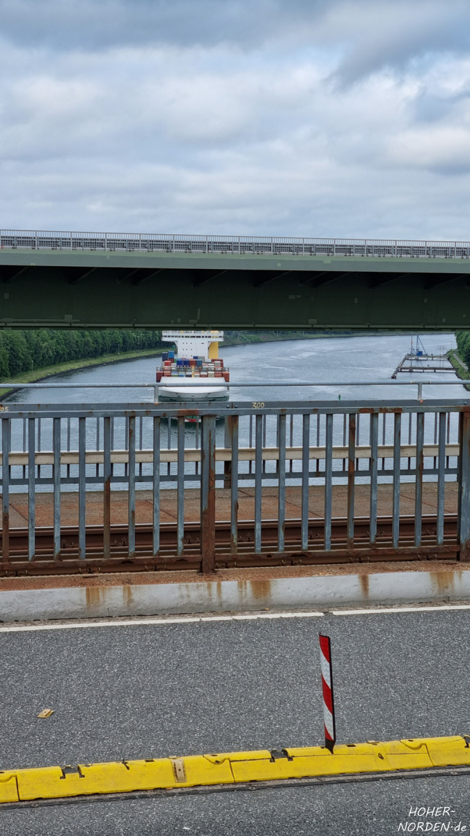 NOK Blick von der Alten Levensauer Hochbrücke