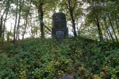 Kriegerdenkmal bei der Slawenburg Garz