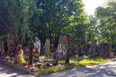 Raik Vicent Holzskulpturen auf Dänholm