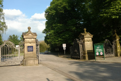Eingang zum Friedhof Ohlsdorf von der Fuhlsbüttler Straße